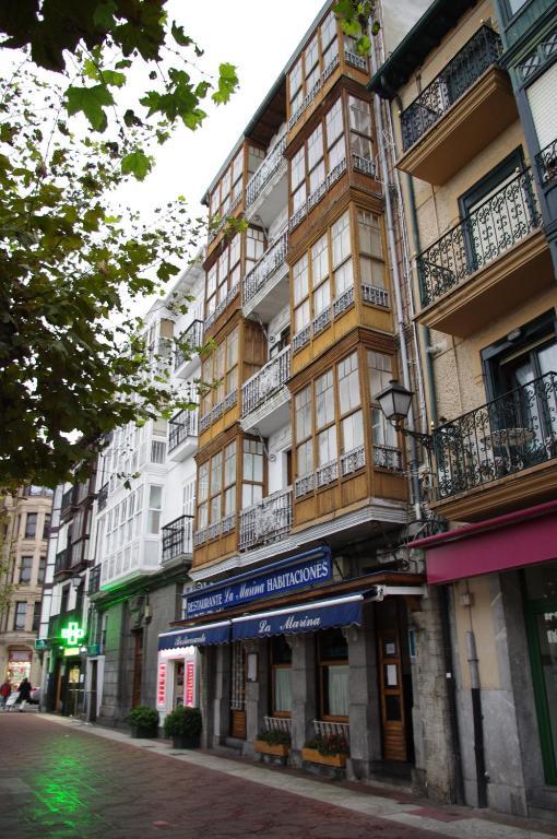 Pension "La Marina" 카스트로우르디알레스 외부 사진